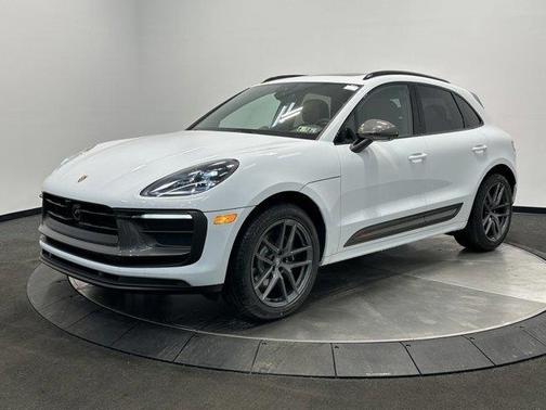 2025 Porsche Macan T