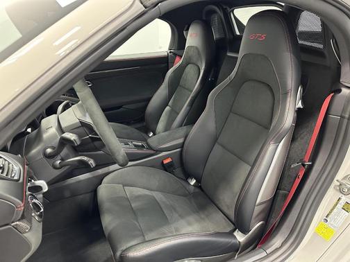 2025 Porsche 718 Boxster GTS 4.0