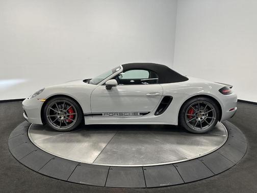 2025 Porsche 718 Boxster GTS 4.0