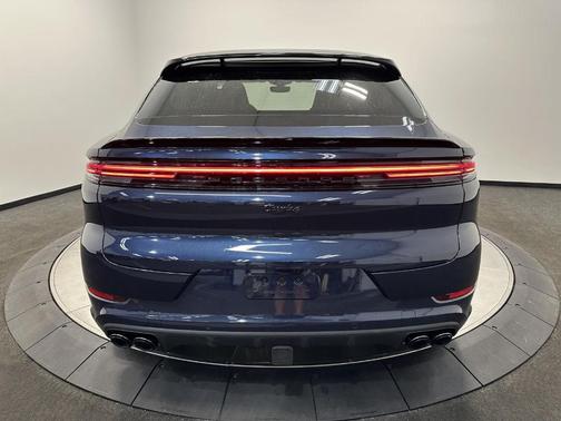 2025 Porsche Cayenne Turbo