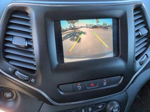 2020 Jeep Cherokee Latitude Plus for sale in Hillsboro, OR - image 18