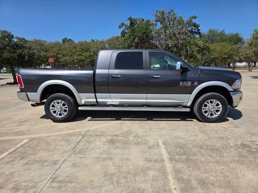 2016 RAM 2500 Laramie