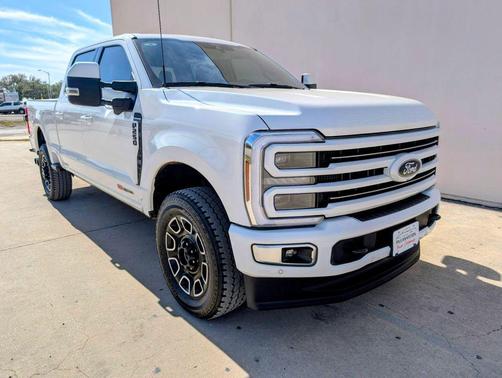 2025 Ford F-250 Platinum