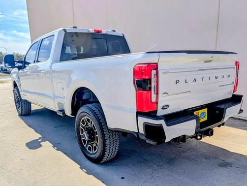 2025 Ford F-250 Platinum