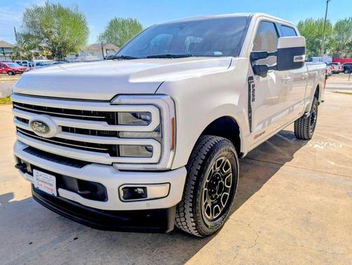 2025 Ford F-250 Platinum