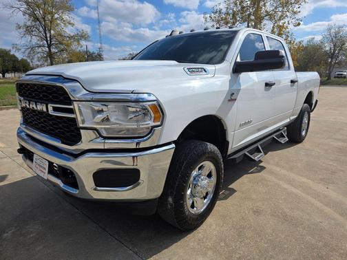 2021 RAM 2500 Tradesman Crew Cab 4x4 6'4' Box