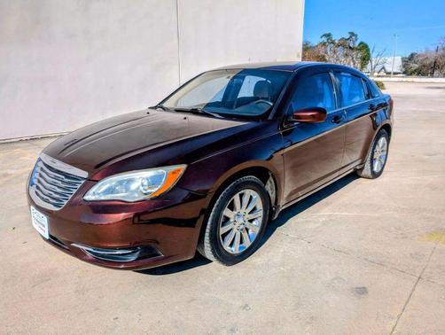 2013 Chrysler 200 Touring