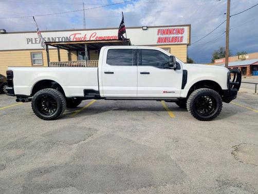 2024 Ford F-350 Platinum