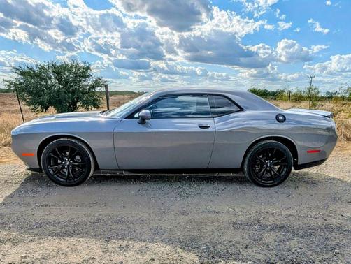 2017 Dodge Challenger SXT