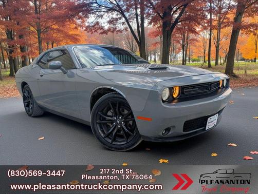 2017 Dodge Challenger SXT