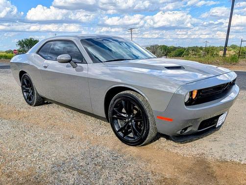 2017 Dodge Challenger SXT