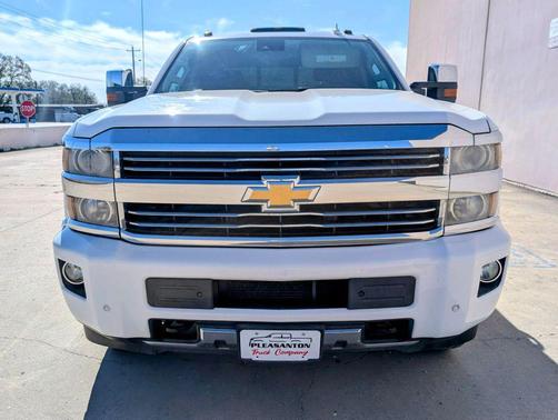 2016 Chevrolet Silverado 2500 High Country