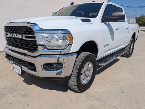 2022 RAM 2500 Big Horn Crew Cab 4x4 6'4' Box
