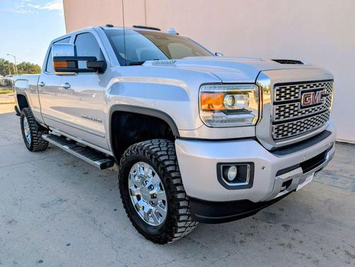 2018 GMC Sierra 2500 Denali