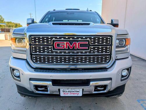 2018 GMC Sierra 2500 Denali