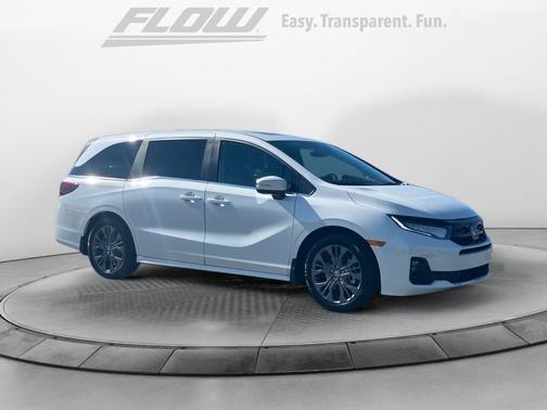 Platinum White Pearl 2026 Honda Odyssey