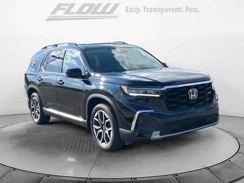 Crystal Black Pearl 2023 Honda Pilot