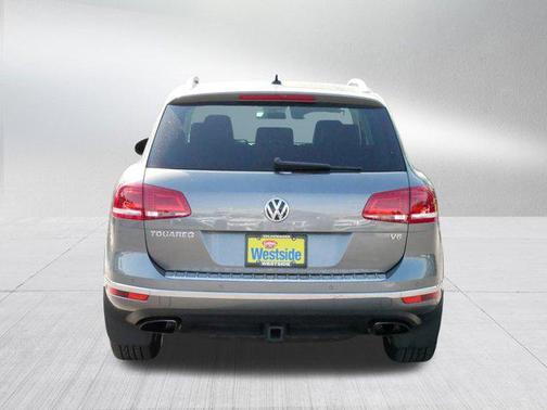 2016 Volkswagen Touareg VR6 Sport
