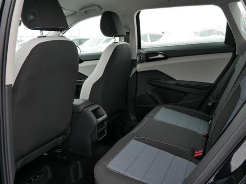 2026 Volkswagen Taos S