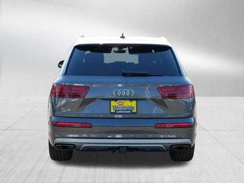 Samurai Gray Metallic 2019 Audi Q7 55 Premium Plus