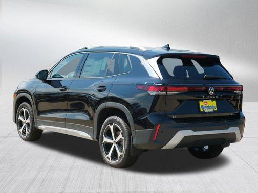 2025 Volkswagen Tiguan 2.0T SE 4MOTION