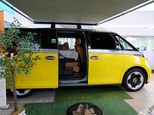 2025 Volkswagen ID. Buzz Pro S