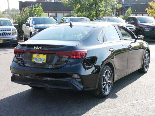 2022 Kia Forte LXS