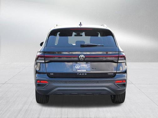 2025 Volkswagen Taos 1.5T SE Black