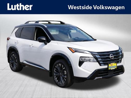 Everest White Pearl/Super Black 2024 Nissan Rogue Platinum