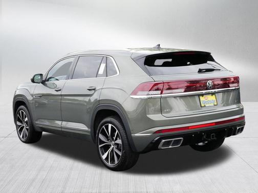 avocado green pearl 2026 Volkswagen Atlas Cross Sport 2.0T SEL Premium