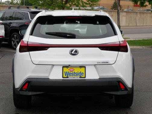 2020 Lexus UX 250h Base