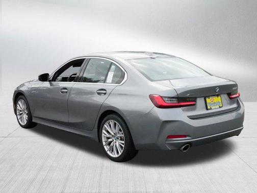 2024 BMW 330 i xDrive