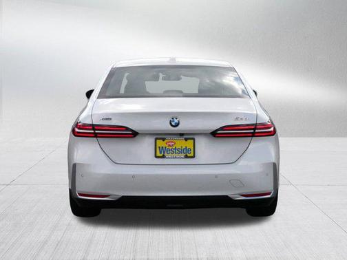 2025 BMW 530 i xDrive