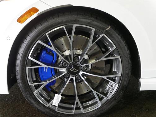 pure white 2026 Volkswagen Golf R 2.0T DSG