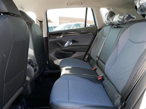 2025 Volkswagen Tiguan 2.0T SE 4MOTION