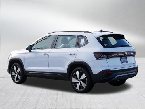 Pure White 2025 Volkswagen Taos 1.5T S