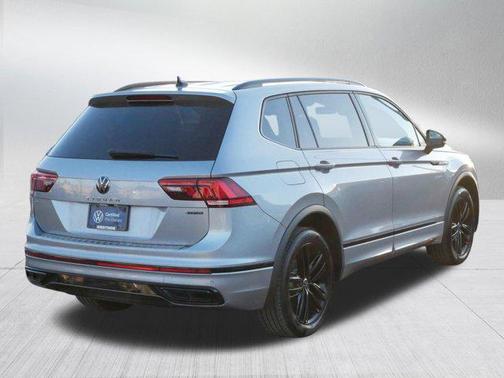 2022 Volkswagen Tiguan 2.0T SE R-Line Black 4MOTION