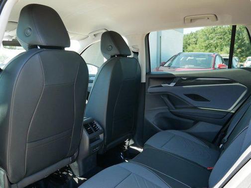 2025 Volkswagen Tiguan 2.0T SE 4MOTION