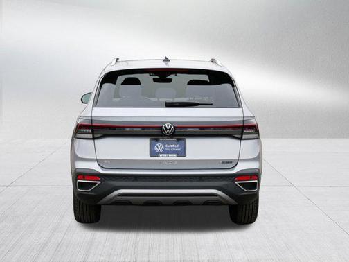 Pyrite Silver Metallic 2025 Volkswagen Taos 1.5T SE