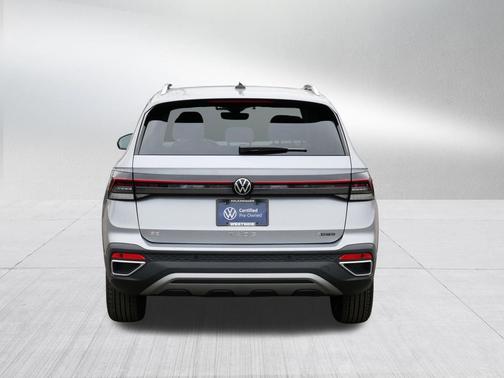 Pyrite Silver Metallic 2025 Volkswagen Taos 1.5T SE