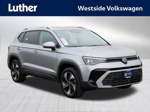 Pyrite Silver Metallic 2025 Volkswagen Taos 1.5T SE