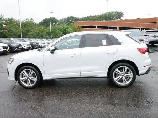 2024 Audi Q3 45 S line Premium Plus