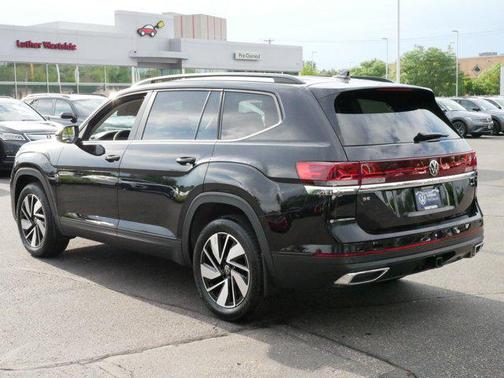 2024 Volkswagen Atlas 2.0T SE w/Technology 4MOTION