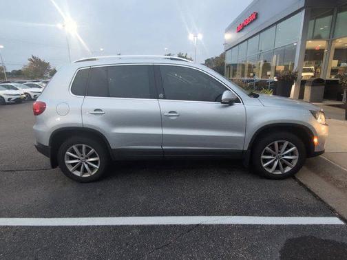 2017 Volkswagen Tiguan 2.0T Wolfsburg Edition