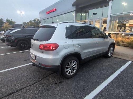 2017 Volkswagen Tiguan 2.0T Wolfsburg Edition