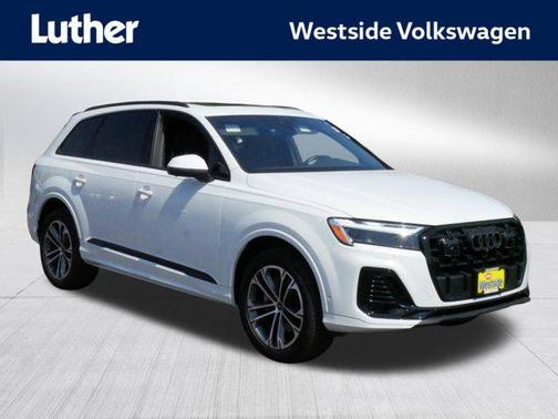 2025 Audi Q7 45 Premium Plus