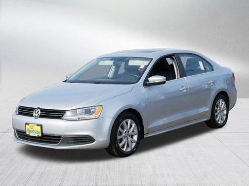 Reflex Silver Metallic 2014 Volkswagen Jetta Auto SE w/Connectivity