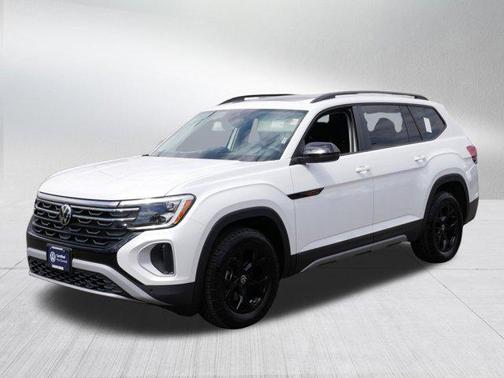 opal white pearl 2026 Volkswagen Atlas Peak Edition