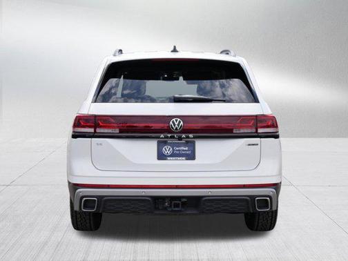 opal white pearl 2026 Volkswagen Atlas Peak Edition