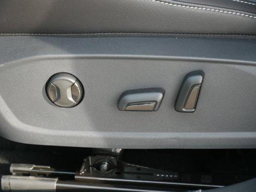 2026 Volkswagen Jetta 1.4T SE